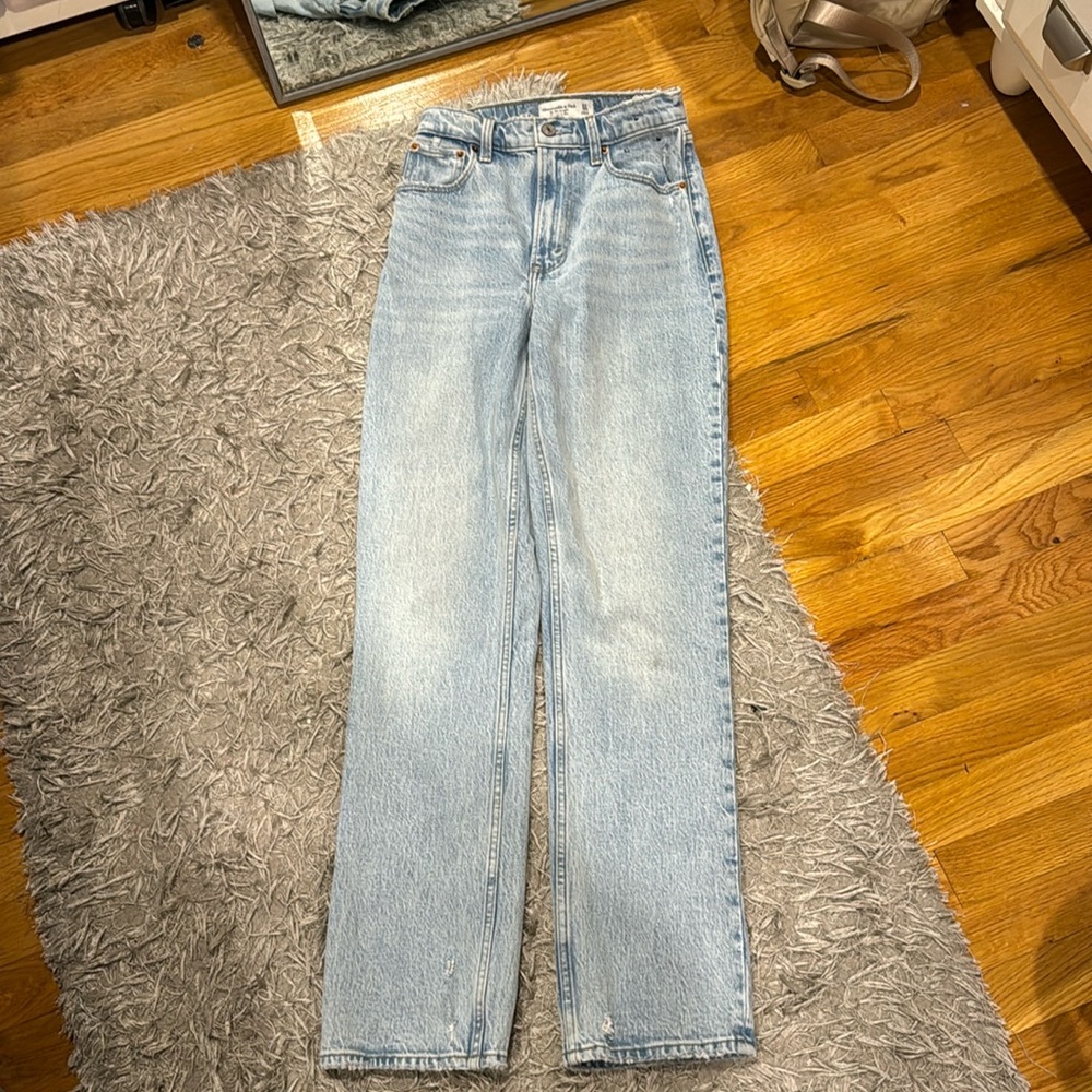 ABERCROMBIE 90s straight ultra high rise 00R